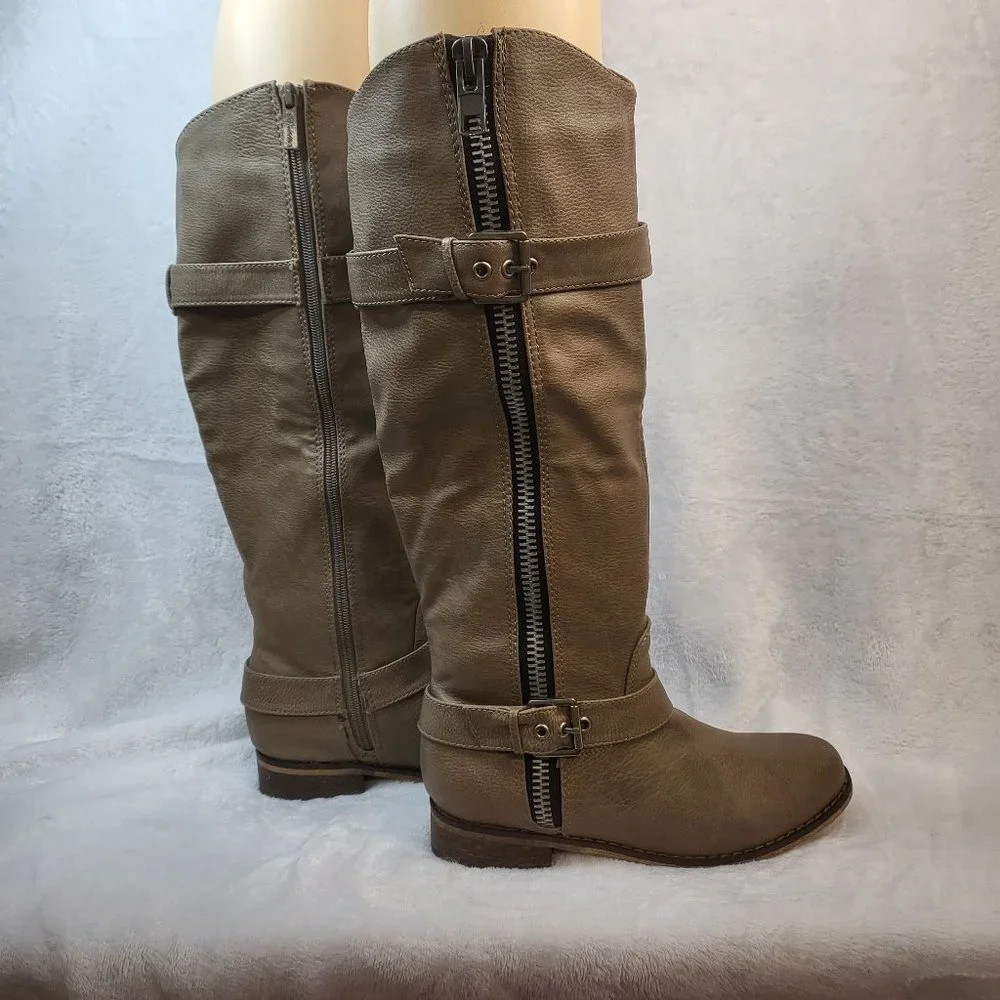 * Comfortable Beige Knee High Flat Riding Boots